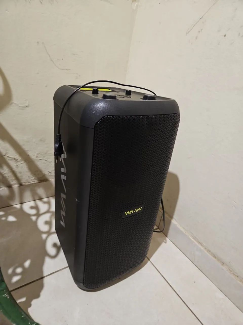WAAW INFINITE 200 - Caixa de Som Alok - Equipamentos e Acessórios