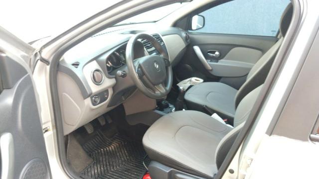 Oferta logan 1.6 dinamique HI-FLEX 1.6 8V com gnv prata impecável 2014 !!! - Foto 5