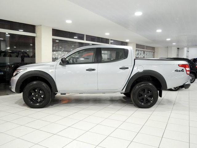 Mitsubishi L200 Triton Sport GLX Ooutdoor 0KM Conheça o Mit Facil e Desafio Casca Grossa