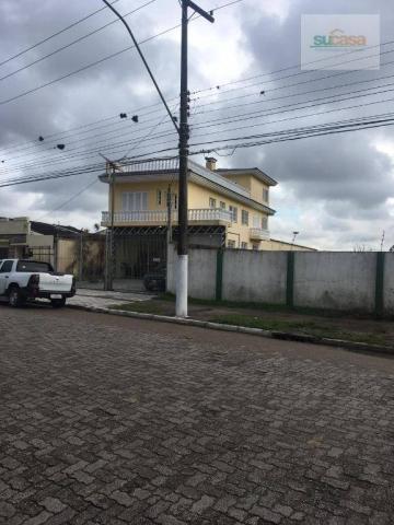 Casa (Piso superior) com 3 dormitórios para alugar na Domingos de Almeida.
