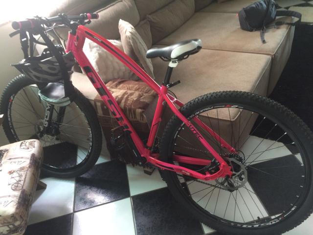 Bicicleta GTSM1 tipo Mountain bike- vendo parcelado no cartão ou troco por acessórios bike - Foto 2