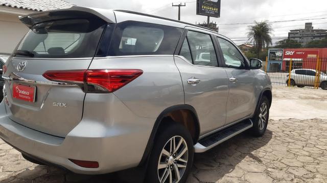 Toyota SW4 compl 7lugares 2.8 aut 2016 - Foto 7