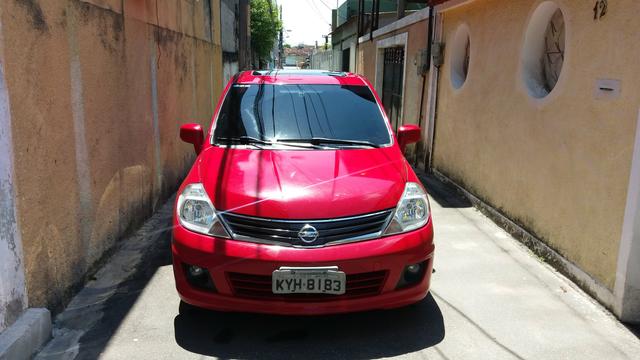 Nissan Tiida SL Automático teto solar