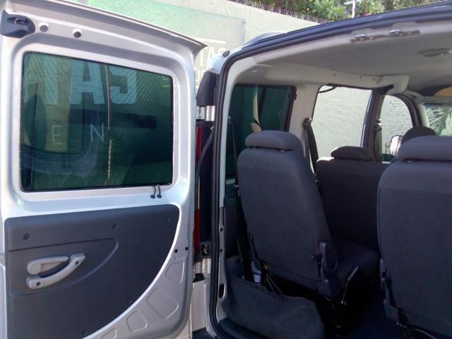 Doblo 1.8 essence Flex