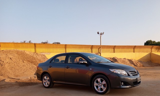 COROLLA XEI 09