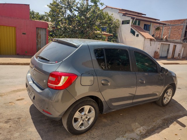 RENAULT SANDERO 2015