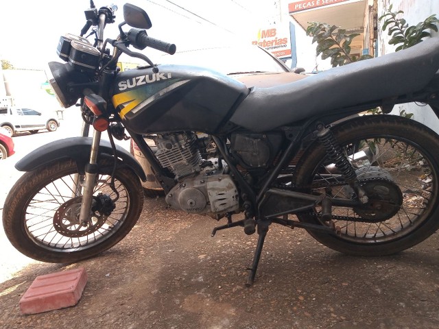 VENDO SUZUKI KATANA 2.000