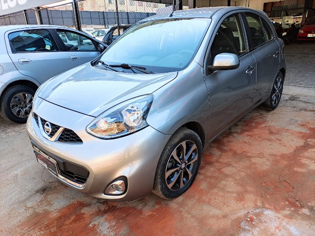 NISSAN MARCH SL 1.6 2015 COMPLETO