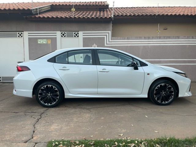 COROLLA GR