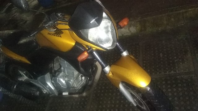 CB 300