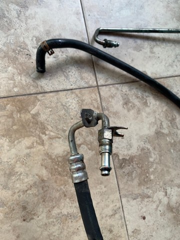 jogo de mangueira direçao hidraulica renault sandero original - Foto 3