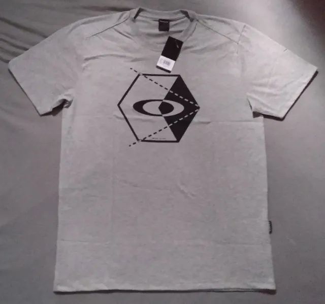 Camiseta Oakley Pieces Geometric