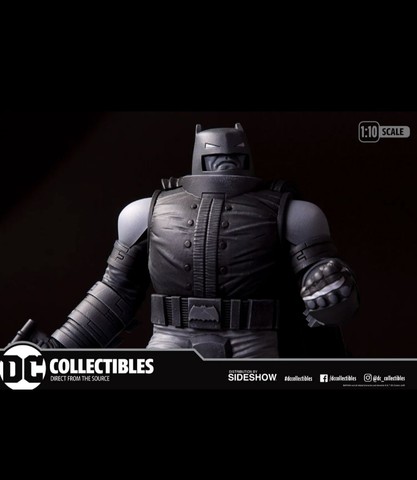 Armored Batman Black and White Frank Miller DC Collectibles