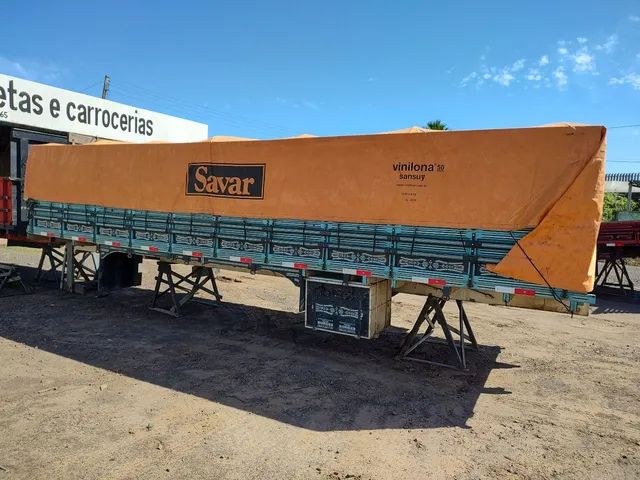 Carroceria graneleiro de Mercedes com 7.55m