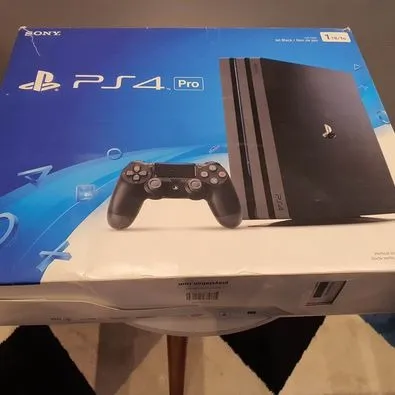 Vendo ps4 pro 1 tera - Videogames - Nossa Senhora das Graças