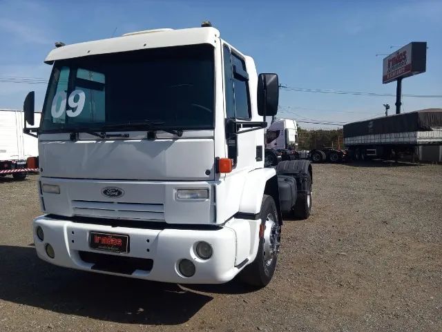 Ford Cargo 4532 4x2 Ano 2011/2011