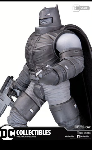 Armored Batman Black and White Frank Miller DC Collectibles - Foto 3
