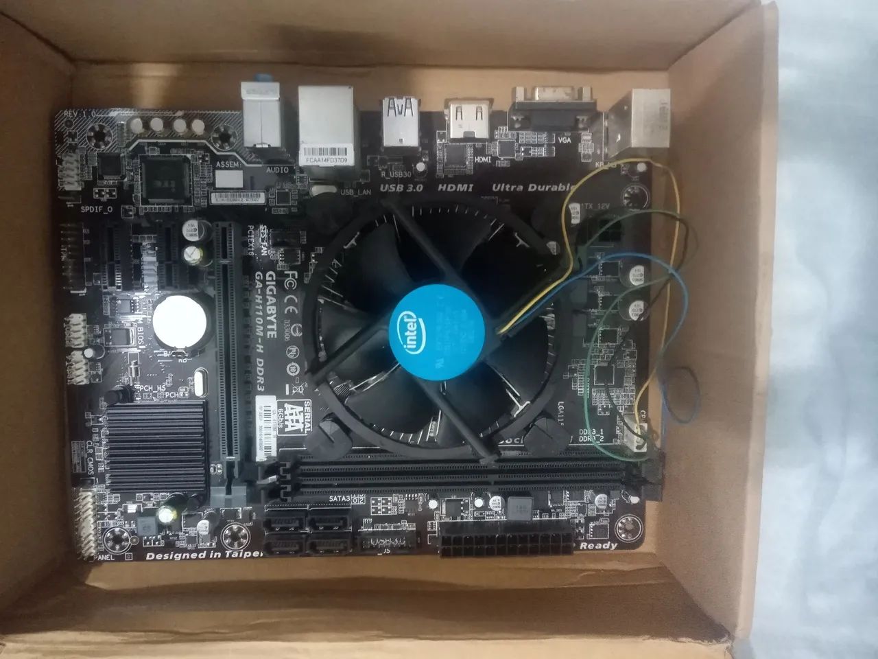 Placa-Mãe Gigabyte GA-H110M-H DDR3