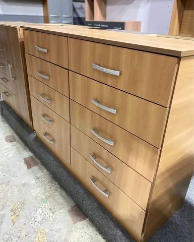 Vendo cômoda 10 gavetas poucas unidades 
