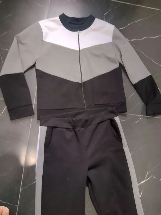 Conjunto de Moletom feminino Cinza e Preto - Foto 3