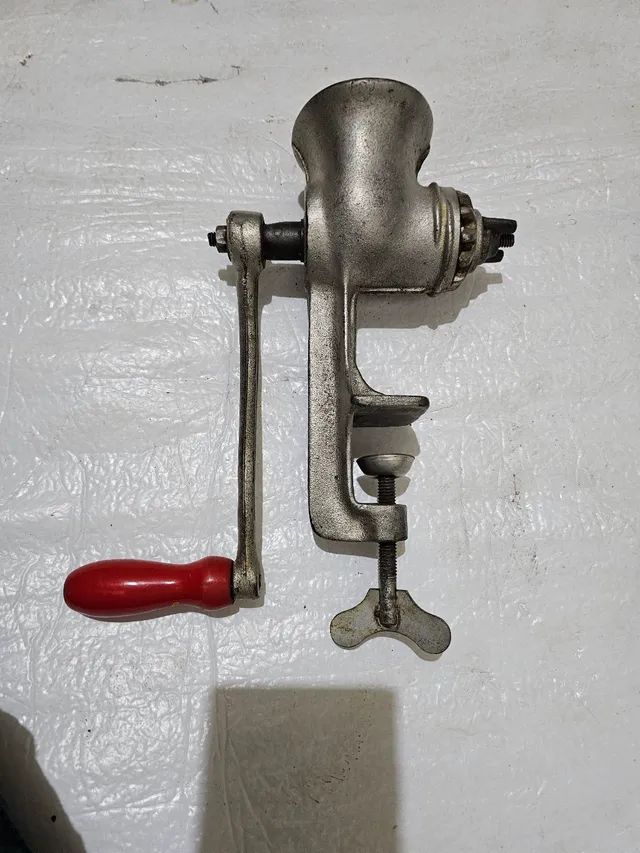 Antiguidade moedor carne antigo Alpha export - Foto 4