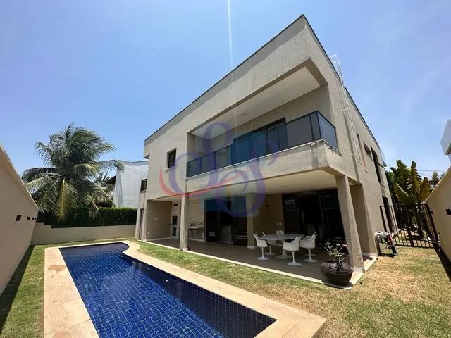 Linda casa duplex com 4 suítes no Alphaville Fortaleza.