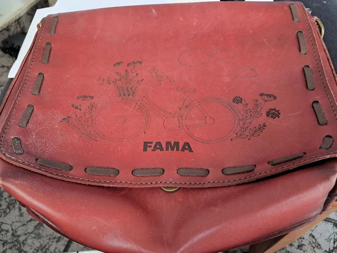 Bolsa de Couro de Ombro Vermelha - Foto 2