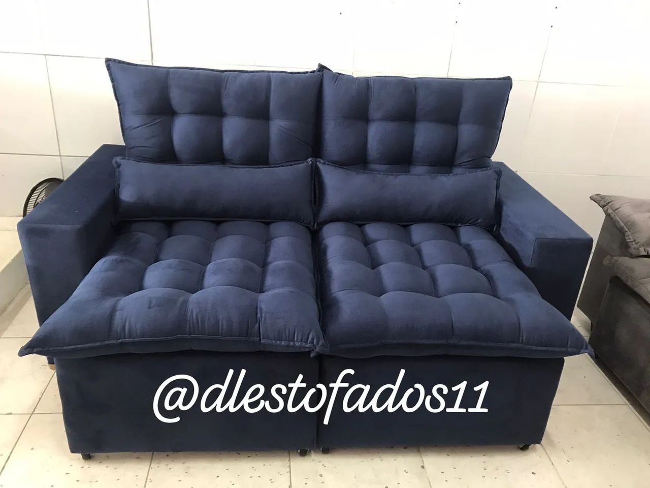 Sofá  Retrátil reclinável várias cores disponíveis a pronta entrega 