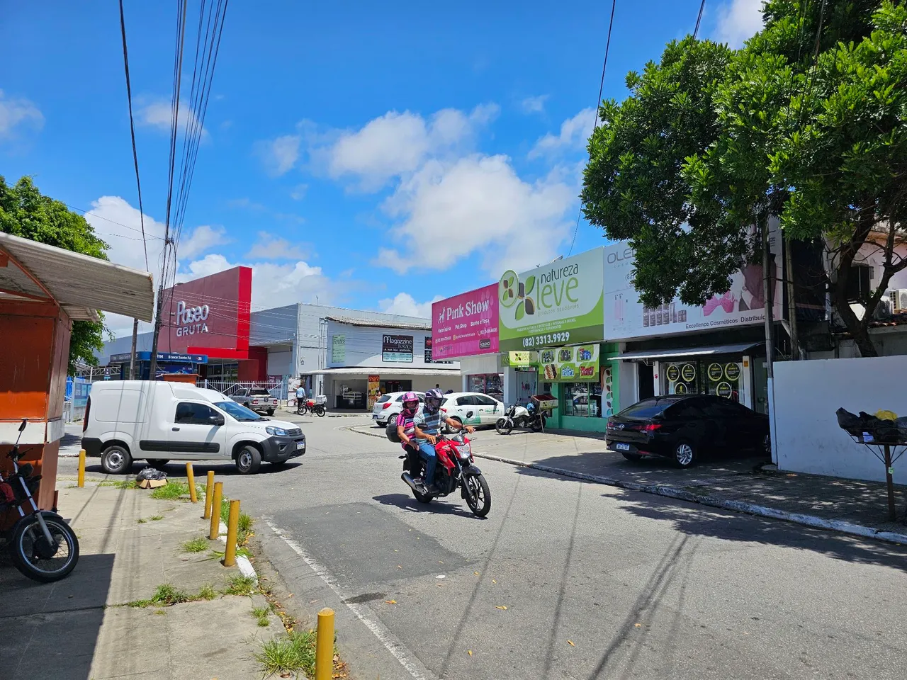 Terreno de esquina 450m em ótima localização!