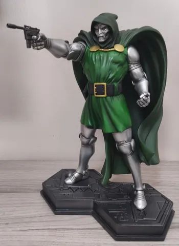 Doctor Doom ( Doutor Destino ) - Marvel - Bowen Designs
