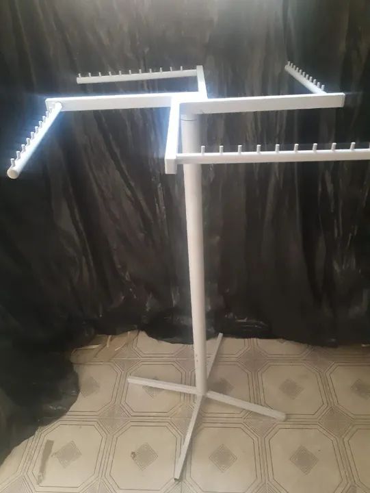 Vendo Arara de Roupas