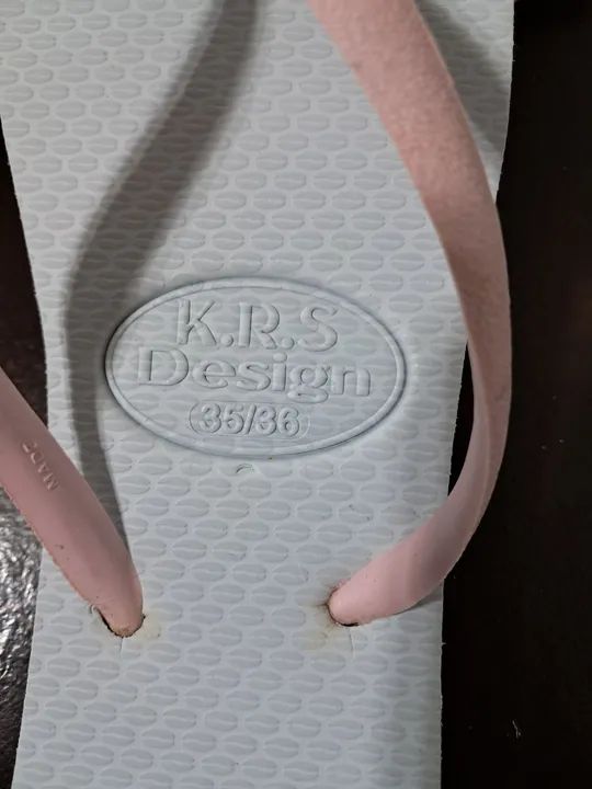 Chinelos tradicionais e rasteirinhas - Foto 2