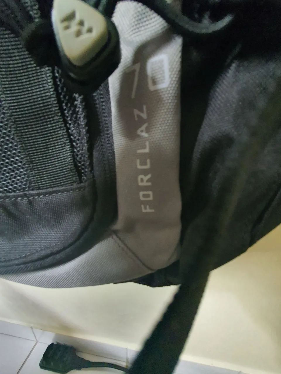 Mochila Quechua FORCLAZ 70 Litrosq- NOVA - Foto 2