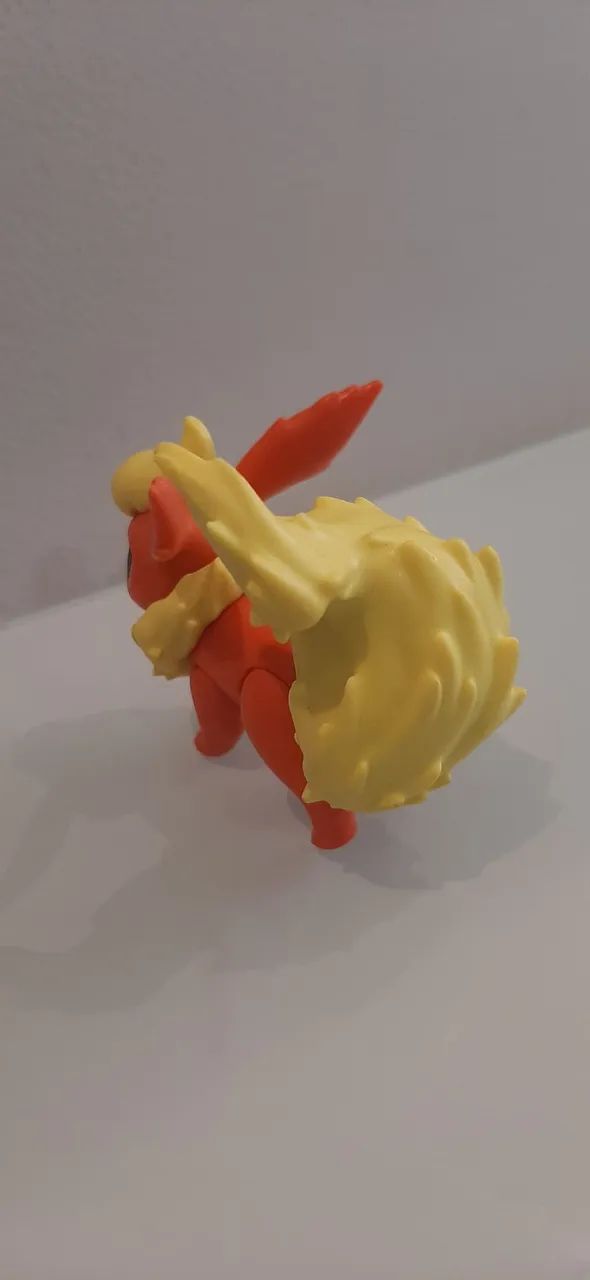 Boneco Flareon Pokemon  - Foto 2