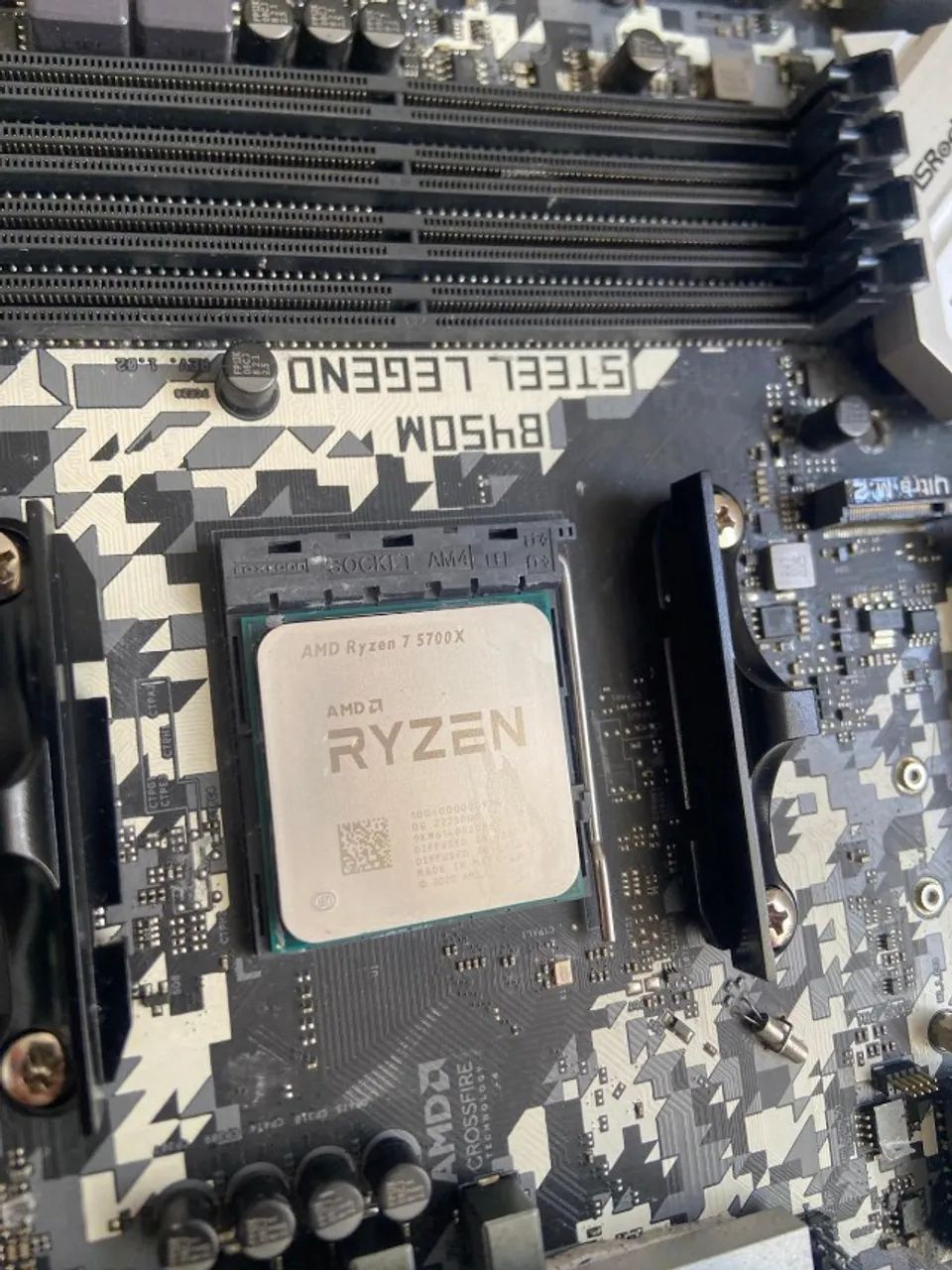 AMD Ryzen 7 5700X Processor - 8 Cores / 16 Threads (1 year of use)64317760067457121