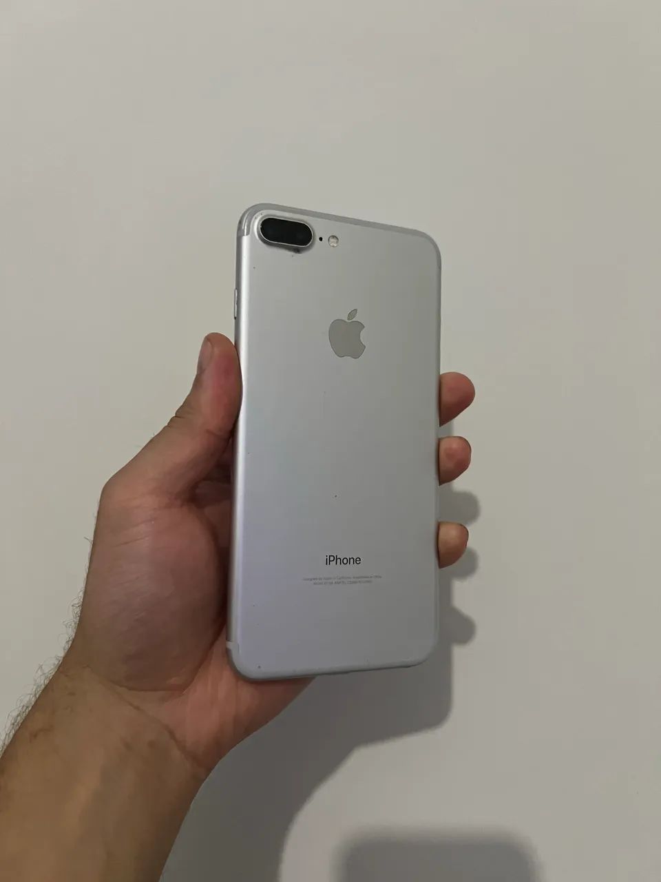 【美品】 Apple iPhone 7Plus 32GB シルバー Comprar Apple iPhone 7 Plus 32GB Prata - Seu Celular Seminovo com