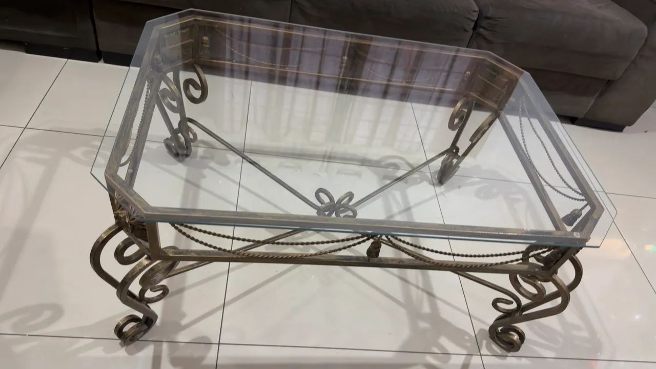 Mesa de centro e aparador 64573993589889120