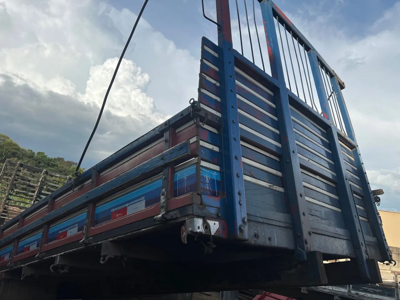 Carroceria de 6,40 x 2.30 - Foto 4