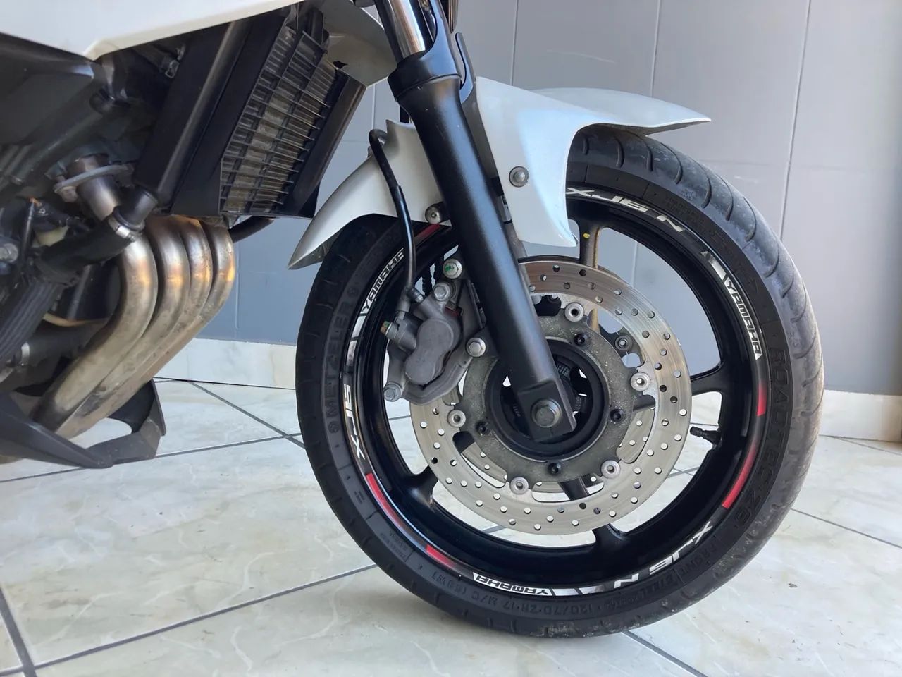 YAMAHA XJ6-N - Foto 5