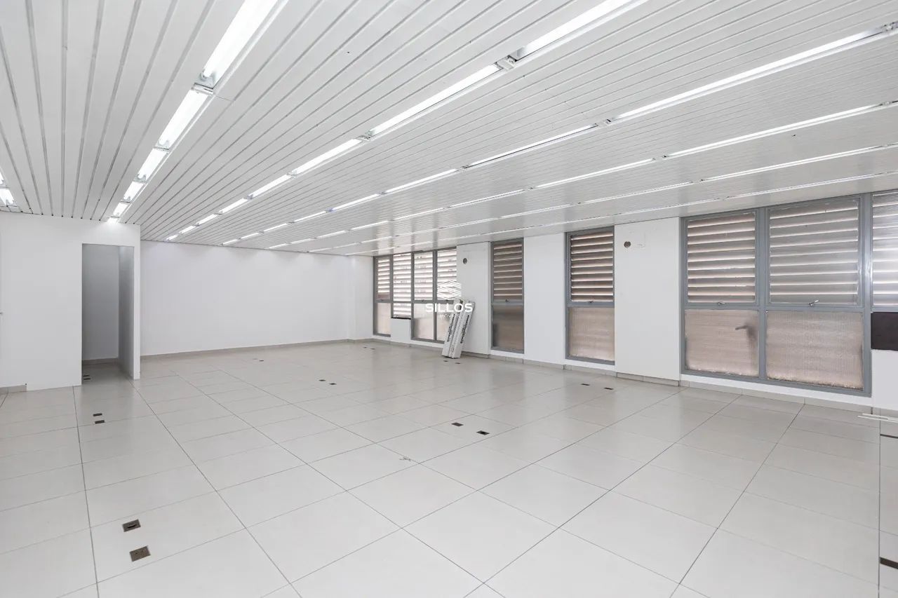 Sala comercial à venda com 131 m² no Centro de Curitiba - Foto 4