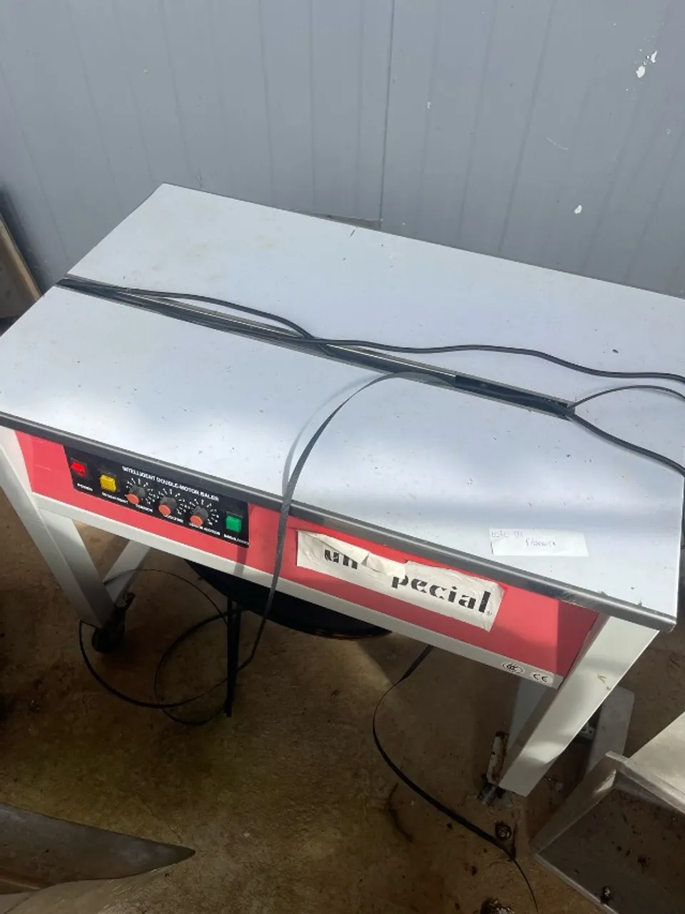 MÁQUINA DE ARQUEAR SEMI AUTOMÁTICA SUN SPECIAL