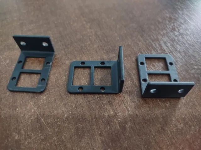 Kit Mini Suporte Preto Rack C/ Parafusos Para Rede/Telecom Mini Bracket Switch/Roteador/Fi - Foto 3