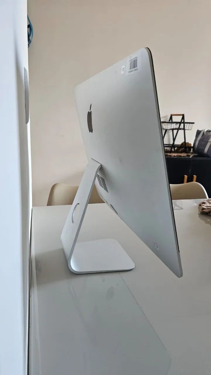 iMac 21,5