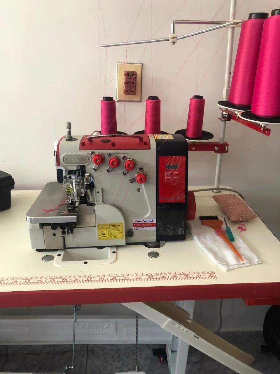 MÁQUINA DE COSTURA INTERLOCK SUN SPECIAL 5 FIOS65204106164737120