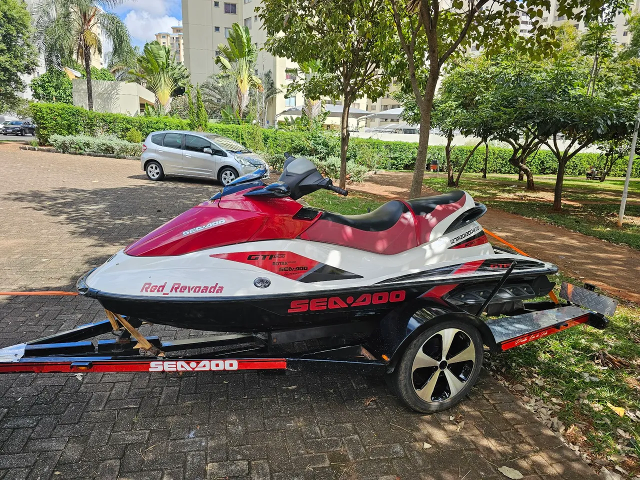 Jet ski sea doo