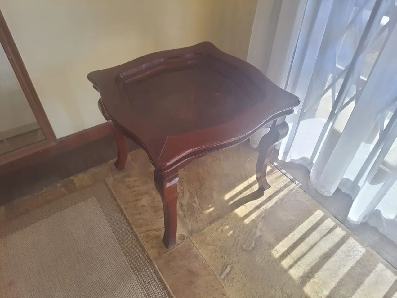 Conjunto de Mesa de Centro  e Canto em Madeira maciça  - Foto 5