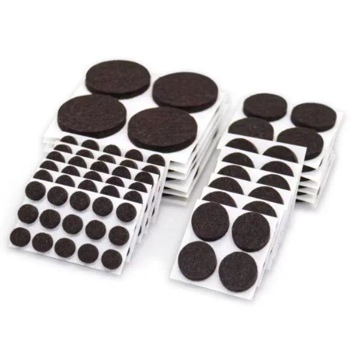 Conjunto de feltros protetores para móveis.