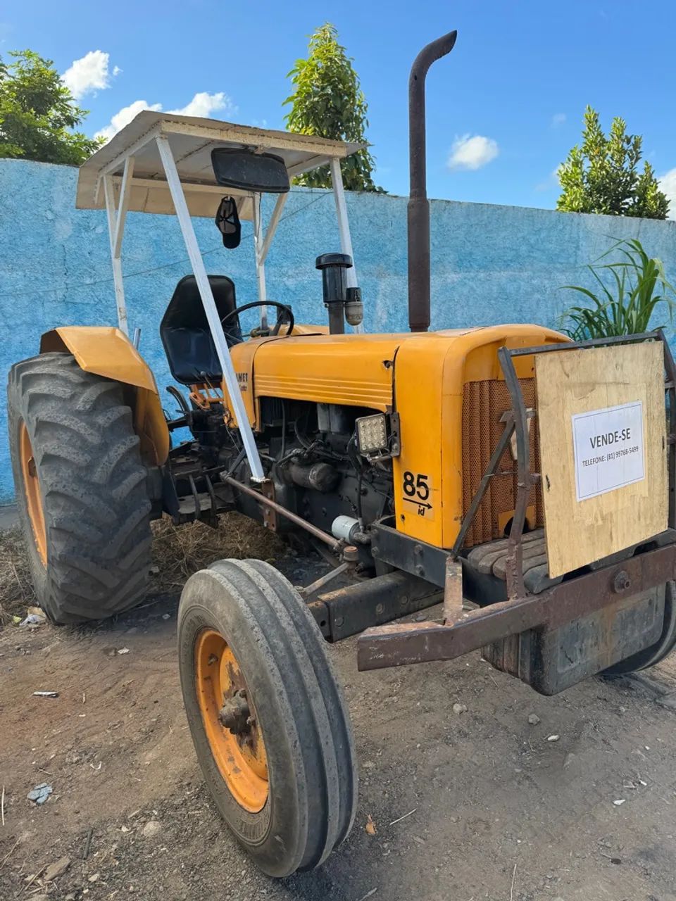 Trator Agrícola 85