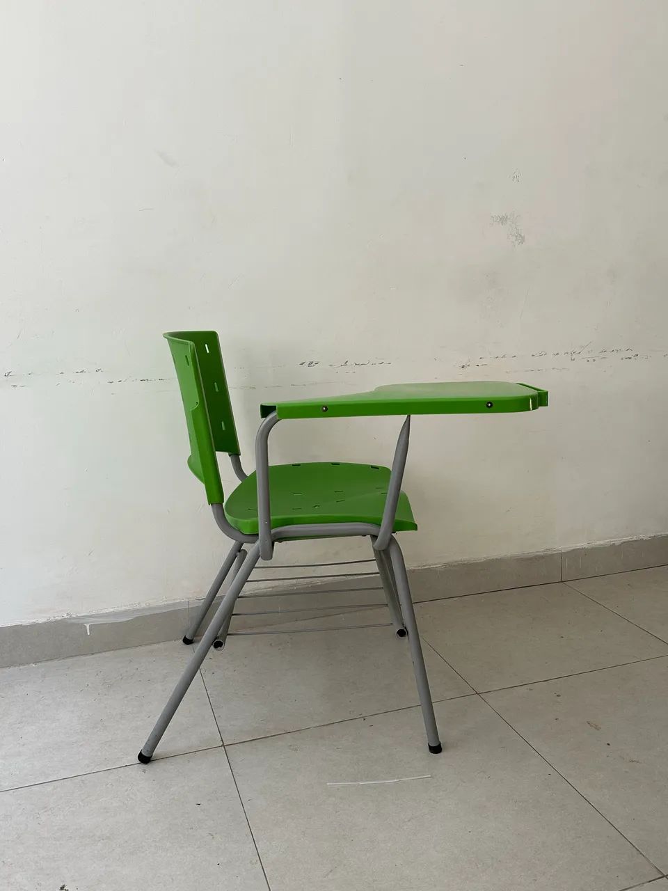 Cadeira Universitária - Foto 2