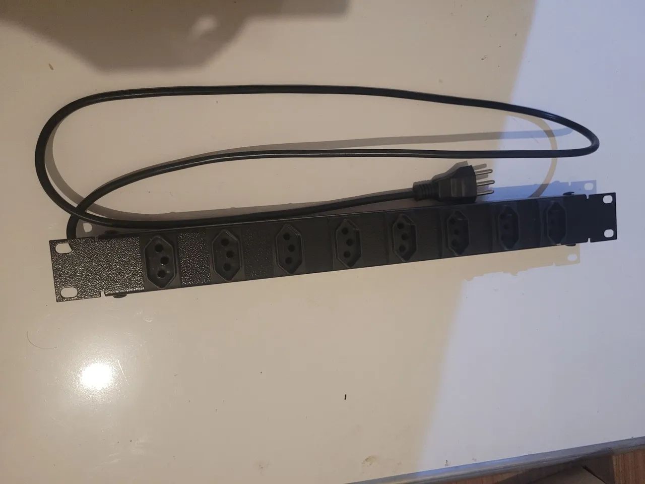 Régua de tomadas para Rack de TI e uso geral - Foto 4